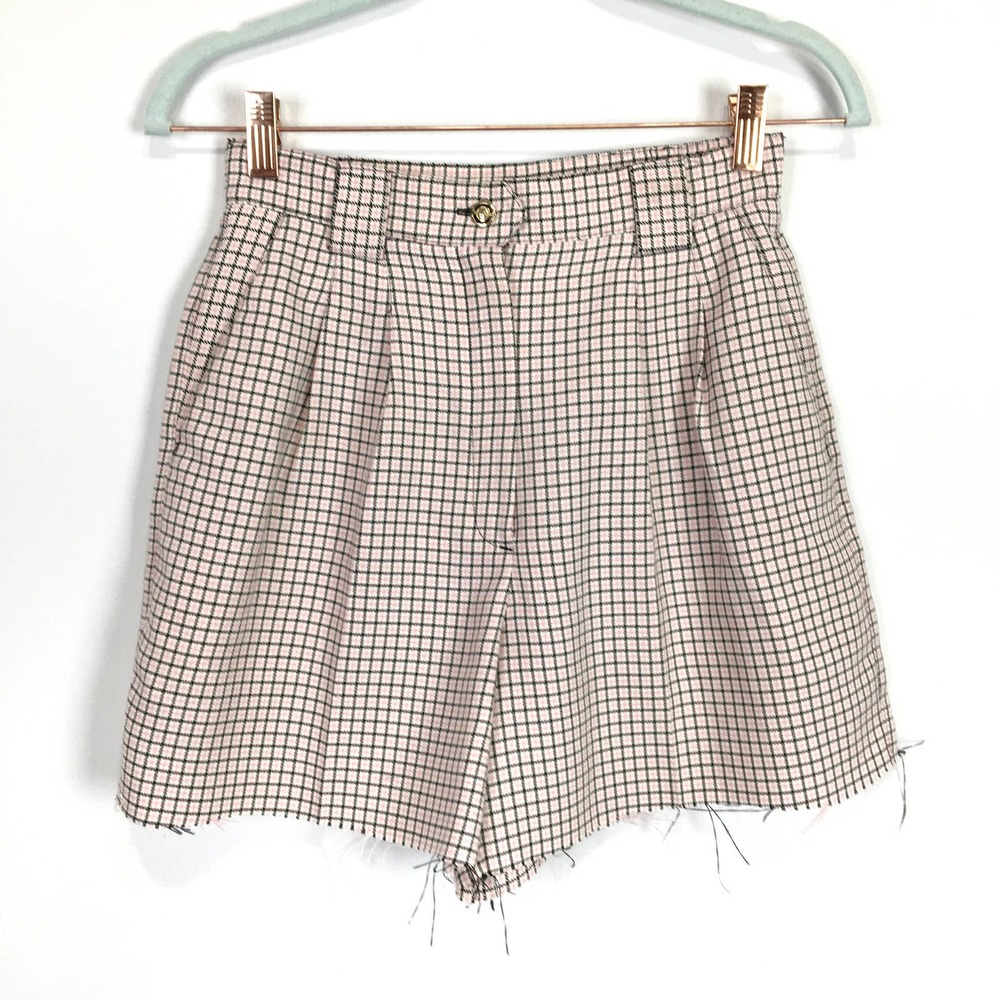 Vintage pink plaid cut off pleated shorts size 6